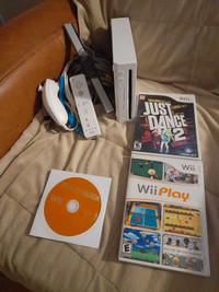 Nintendo Wii with Wii Play