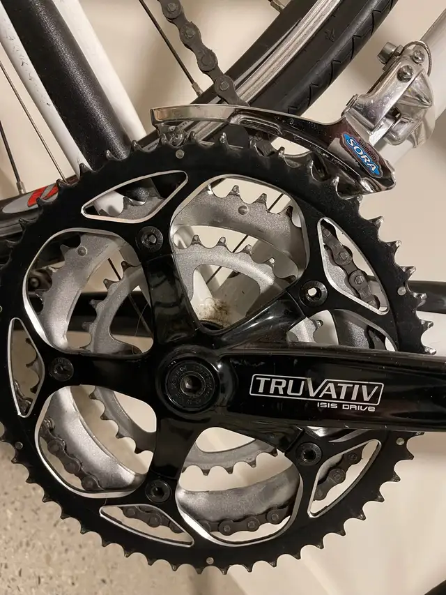Road bike for sale in Road in Calgary - Image 4