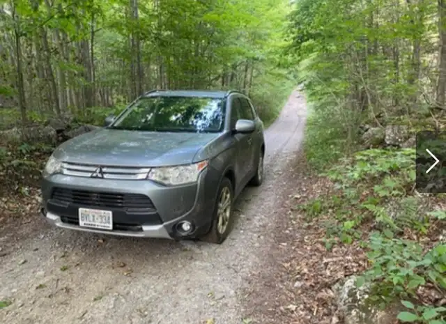 2015 Mitsubishi Outlander *certified in Cars & Trucks in Napanee - Image 2