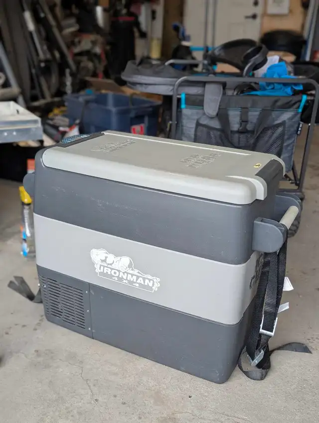 50L Ironman 4x4 12Volt Fridge with Dunn & Watson Fridge Slide63234604690435121