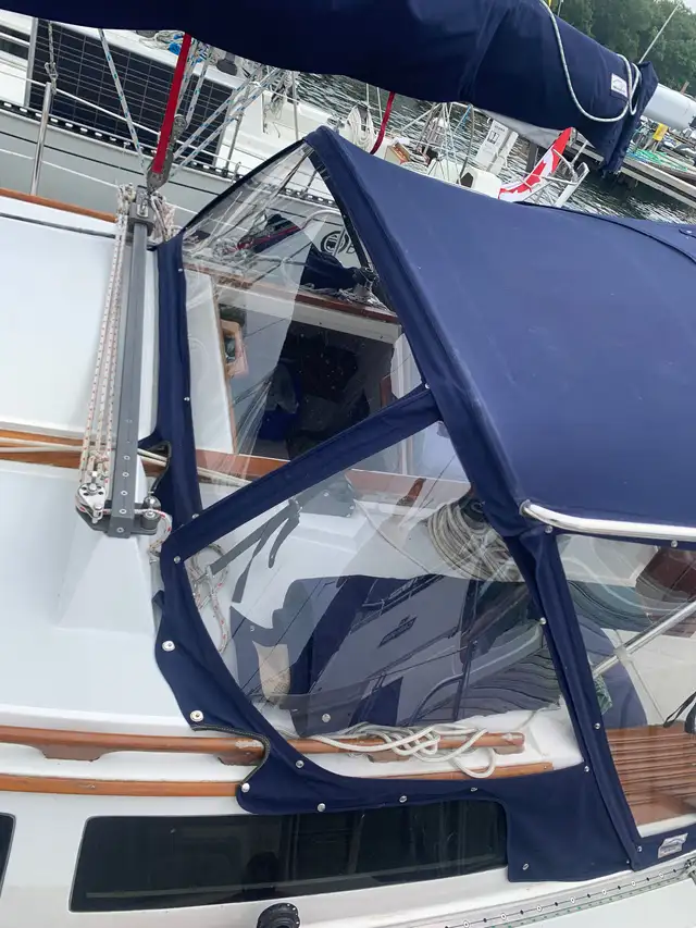 Catalina 1992 30 Sailboat in Sailboats in Oakville / Halton Region - Image 5