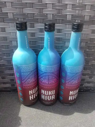 Glass wine bottles 1.5L @$2.50 / 750 ml @$1.50/350 ml #$1, View more
