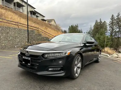 2018 Honda Accord Touring 1.5T – $21,900 – Kamloops, BC Fully loaded Touring trim – clean, well-main...