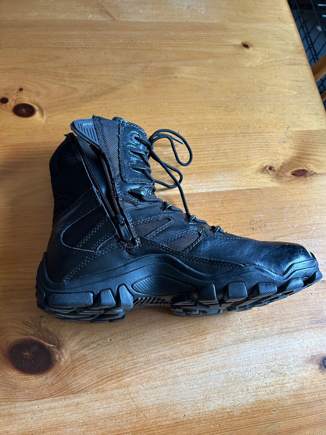 Bates Tactical Boots size 10 extra wide in Men's Shoes in Markham / York Region - Image 4