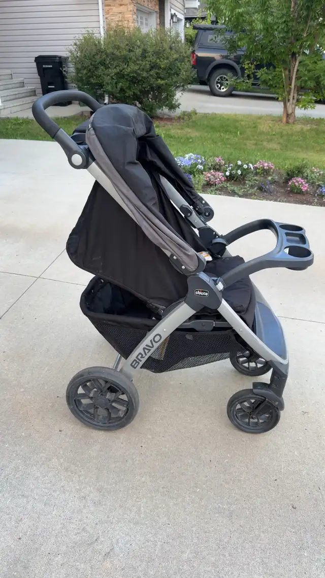 stroller and car seat +base in Strollers, Carriers & Car Seats in Edmonton - Image 4