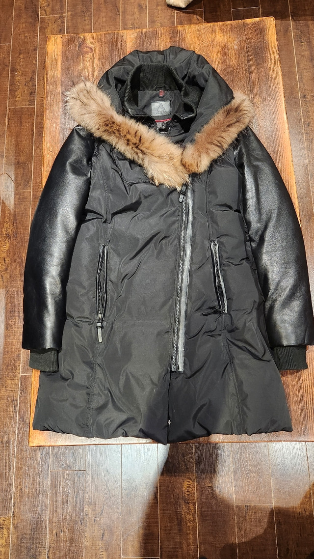 Manteau d'hiver femmes dans Femmes - Hauts et vêtements d'extérieur  à Longueuil/Rive Sud