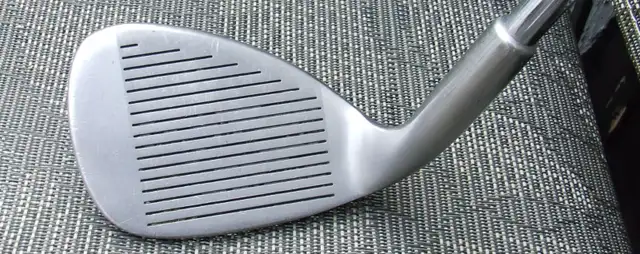 Wilson Custom Clubs Series II SW (RH) - $10.00 in Golf in Belleville - Image 4