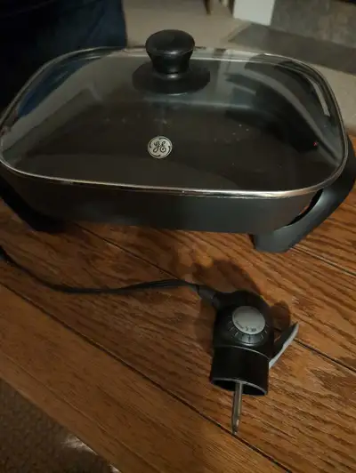 general electric skillet, works fine but not needed anymore. Good for large breakfasts and keeping t...