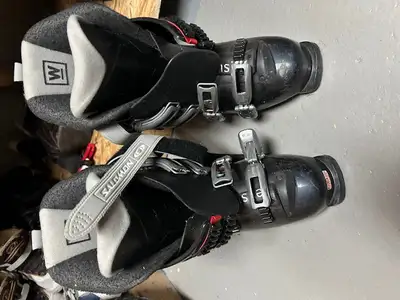 Skis alpin Rossignol avec Bottes Salomon, View more