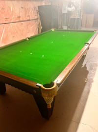 5ft. x 10ft. pool table