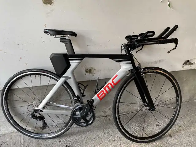 BMC Triathlon Bike in Road in Markham / York Region - Image 2
