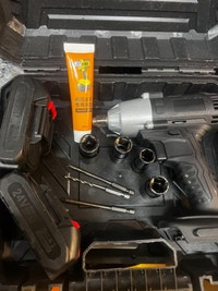 cordless electric impact wrench kit with 2 batteries, screwdrive Mississauga / Peel Region Toronto (GTA) Preview