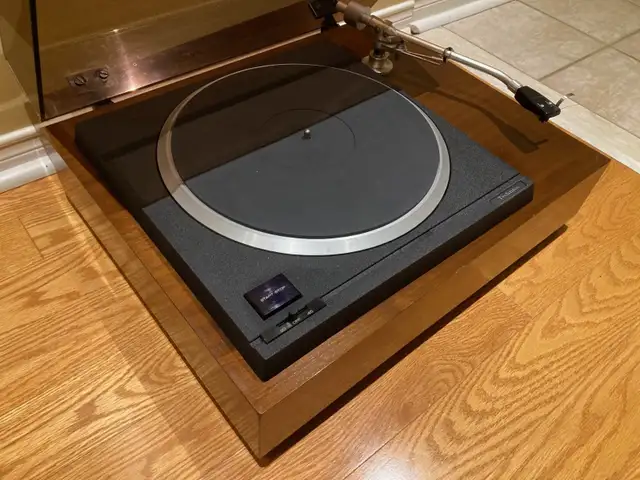 Technics SP-20 turntable with Fidelity Research tonearm in Stereo Systems & Home Theatre in Mississauga / Peel Region - Image 5