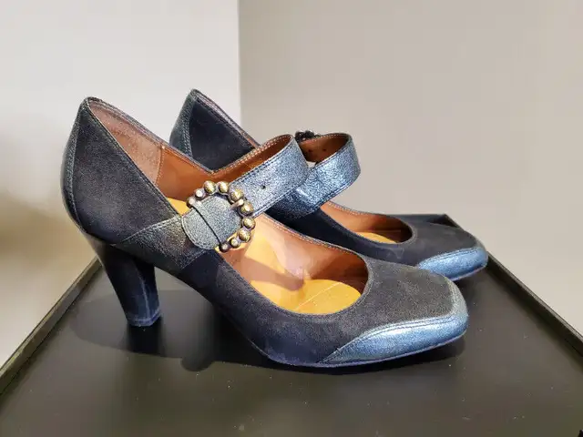Woman's high heel shoes - size 10 in Women's - Shoes in Oakville / Halton Region - Image 6