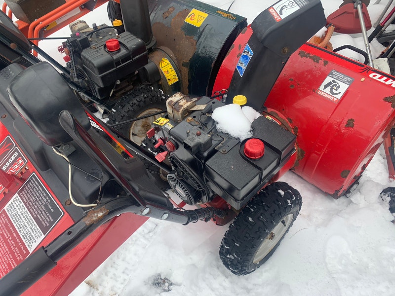 2 snow blowers 10HP and 10.5 HP 300 for the pair Snowblowers