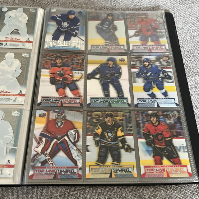 Master Set 192 cartes de hockey Tim Horton 2018-19 dans Art et objets de collection  à Laval/Rive Nord - Image 2