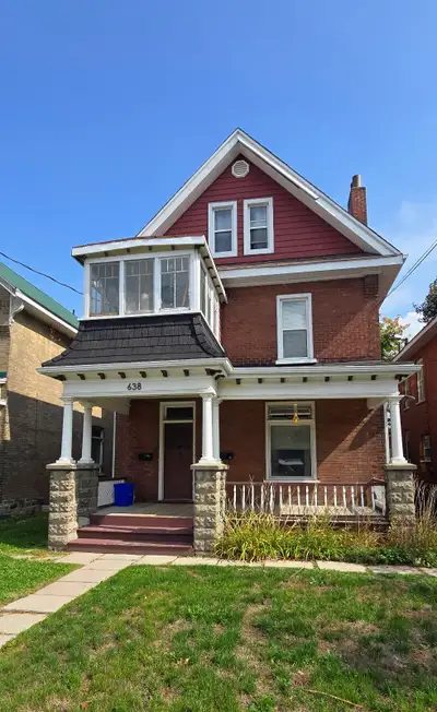 Spacious, clean and bright 2nd floor, 2 bdrm apartment available for November 1, 2025. Ideally locat...