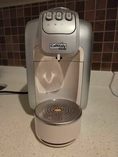 Selling my Caffitaly coffee machine – works perfectly and makes amazing espresso, cappuccino, and mo...