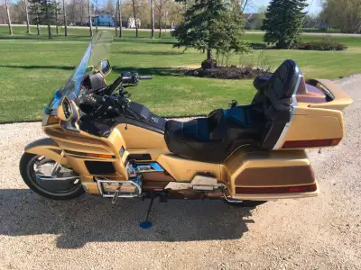 Selling my 1991 Goldwing SE Anniversary Edition; 2nd owner. Have owned for the past 13 years. Meticu...