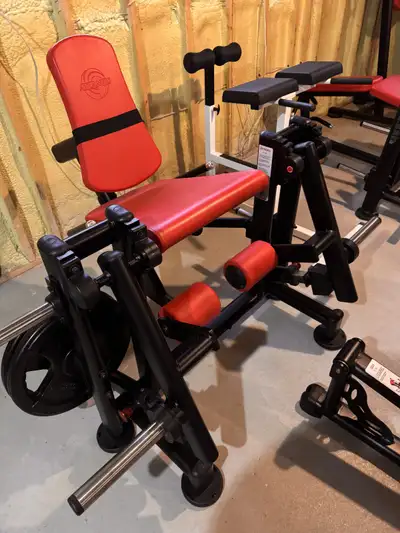 Atlantis C-605 Unilateral Leg Extension - Precision Serie, View more