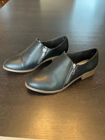 Women’s leather shoes, View more