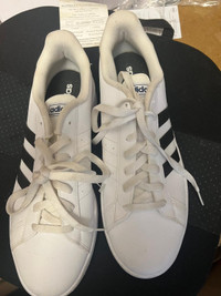 Like New Adidas Mens Grand Court Shoes - size 11