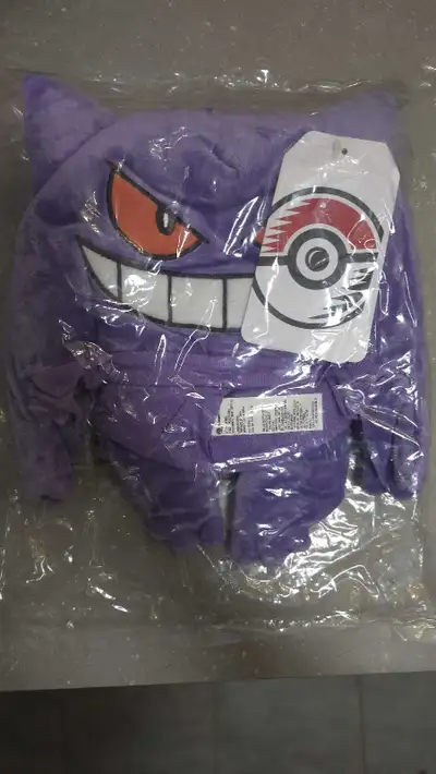Pokemon Center Gengar Plush Hat / Gengar Chapeau Peluche, View more