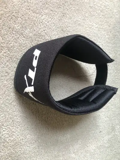LIKE NEW -  JR PTXPRO NECK  GUARD PROTECTOR S/M, View more