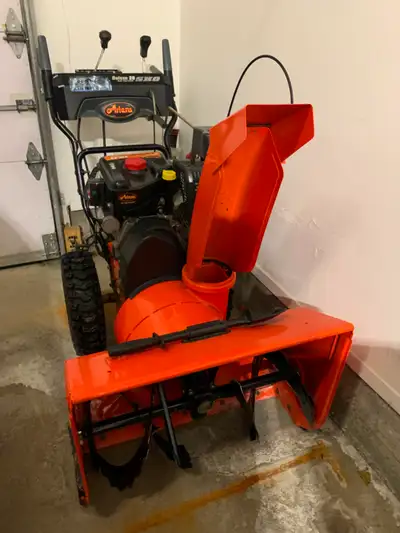 Souffleuse Ariens sno-thro deluxe 28 SHO, View more