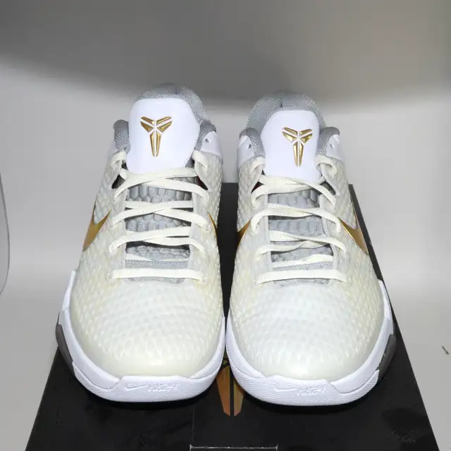 Nike Zoom Kobe VII 7 System Elite 2012 White Metallic Gold US 11 in Men's Shoes in City of Toronto - Image 3