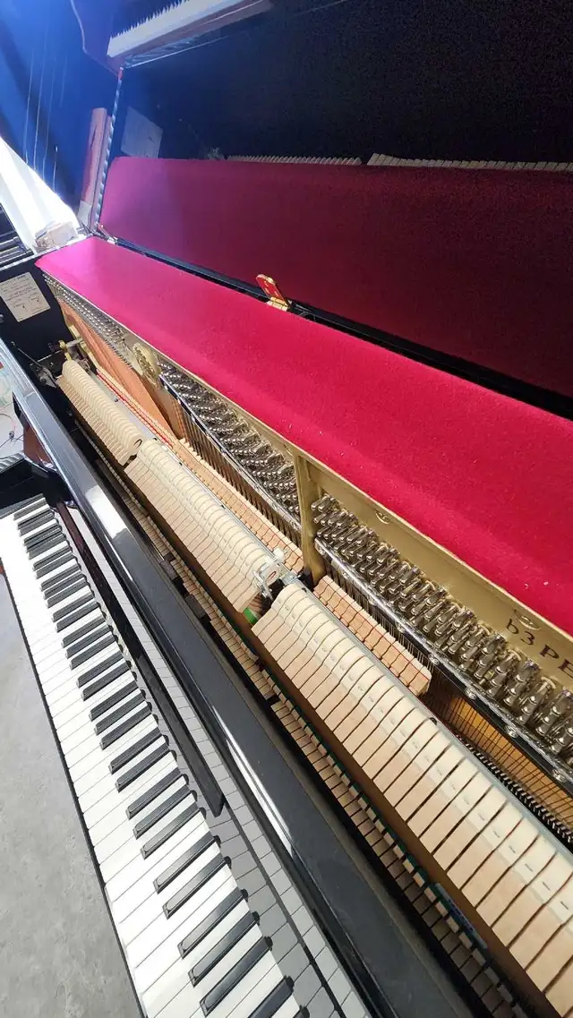 Yamaha B3 PE-Silent SG2 Upright Piano, 2013 Manufacture Availab in Pianos & Keyboards in City of Toronto - Image 5