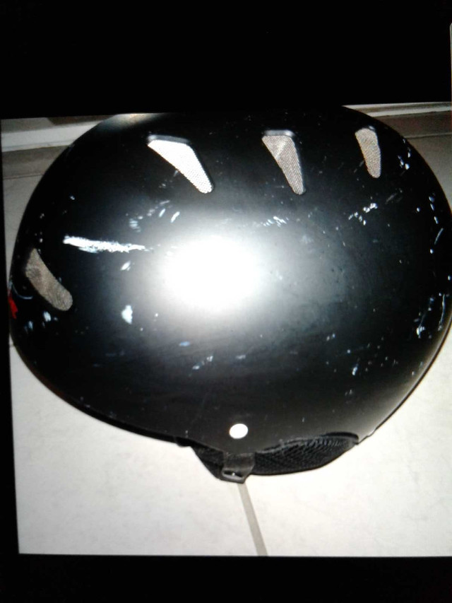 Bike safety helmet $20 or trade  in Clothing, Shoes & Accessories in City of Toronto - Image 3
