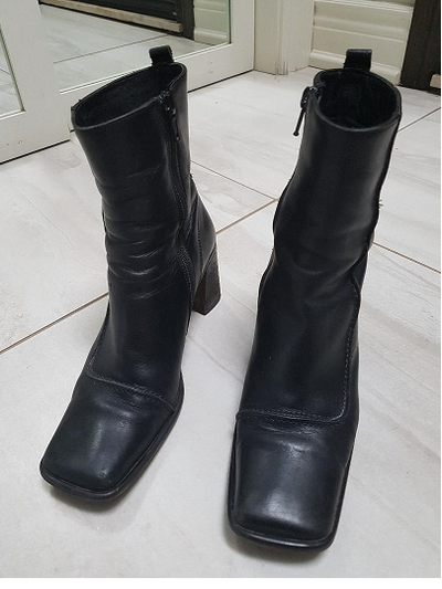 Simard Womens Genuine Leather Black Ankle Boot Heel size 36 (7), View more