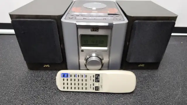 JVC FS-1000 CD Player AM/FM Compact Mini System Speakers548410889466040325