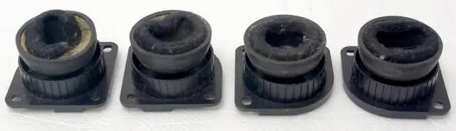Sony PS- Turntable Isolation Rubber Feet in Stereo Systems & Home Theatre in Edmonton - Image 2