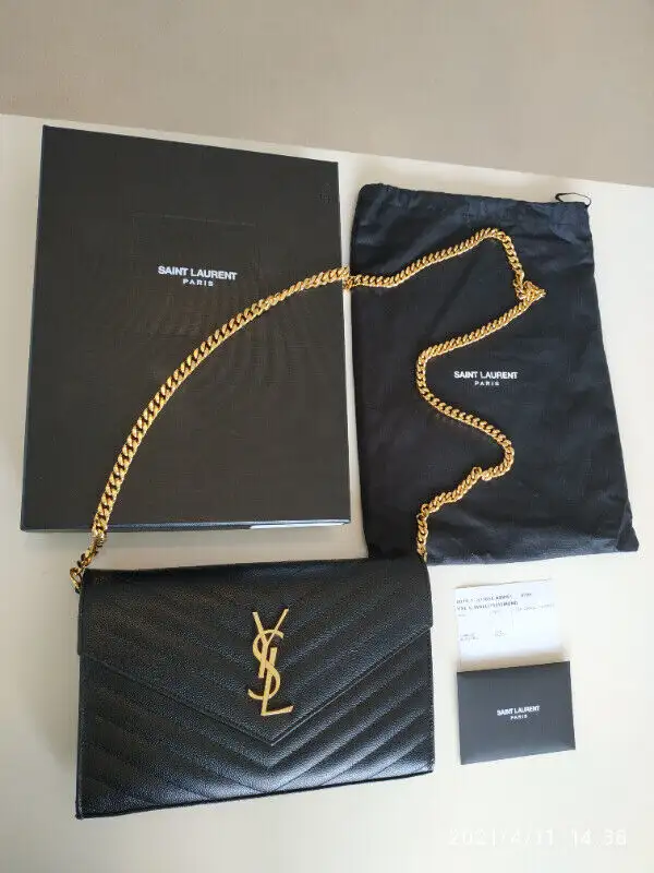 YSL SAINT LAURENT  Monogramme Wallet on chain Bag in Women's - Bags & Wallets in Markham / York Region - Image 4