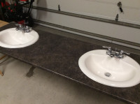 COUNTER TOP AND 2 SINKS WITH FAUCETS