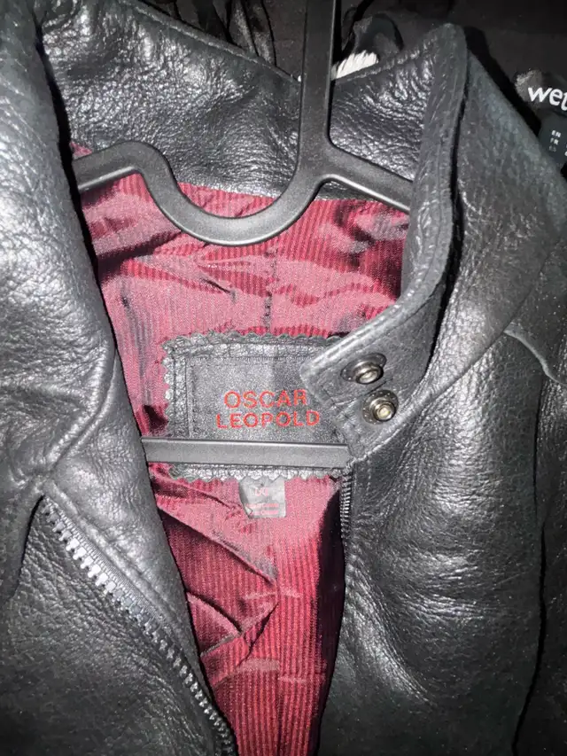 Vintage manteau de cuire  Large   in Women's - Tops & Outerwear in Longueuil / South Shore - Image 3