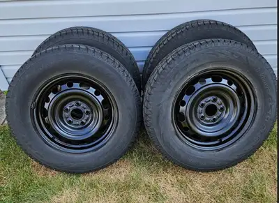 4 pneus Toyo observe GSI 6 LS, 225/70R16 avec jantes 16 pouces en acier pour véhicule Mazda Utiliser...