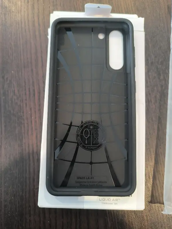 Spigen liquid air case for samsung S21 in Cell Phone Accessories in St. Catharines - Image 2