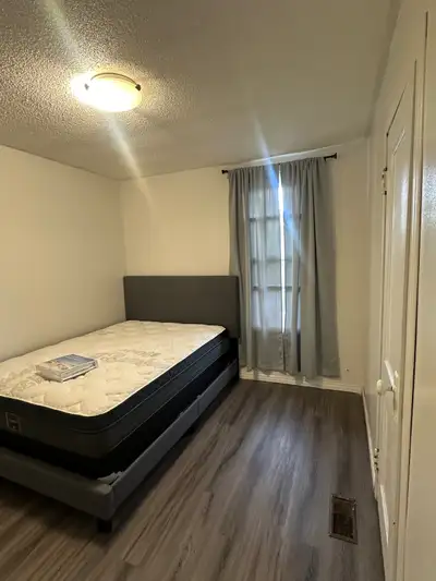 Four all-inclusive private rooms available for single-occupancy rent in female-only shared house sta...