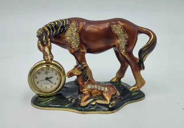 Enamel Horse and Foal Desk Clock *Not Running in Home Décor & Accents in Windsor Region - Image 2
