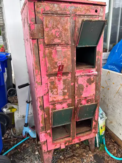 Antic Canada Post rural postal box, View more
