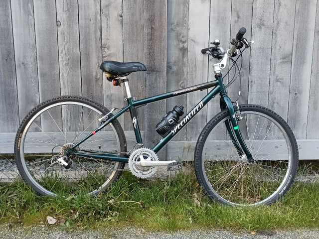Medium Small Specialized Rockhopper Classic 41cm (16") in Other in Victoria