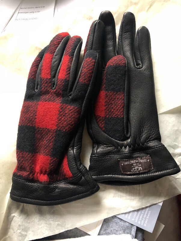 Ugg/Woolrich McClaine buffalo plaid leather/wool gloves. $230! dans Hommes  à Ville de Montréal
