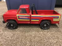 Vintage 1970s Tonka large-sized 4x4 off road pickup truck