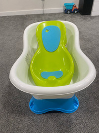 Summer infant bath tub 