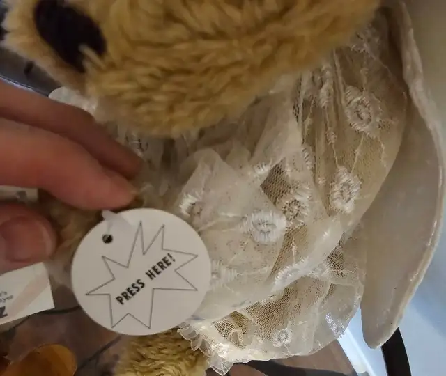 Ganz "Patience" Prayer Bear Collectible in Arts & Collectibles in Oakville / Halton Region - Image 4