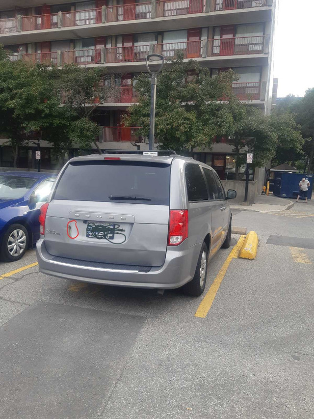 2013 Dodge Grand caravan excellent condition,  Stow & GO in Cars & Trucks in City of Toronto - Image 2