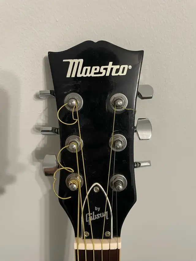 Gibson acoustic guitar in Guitars in Peterborough - Image 4